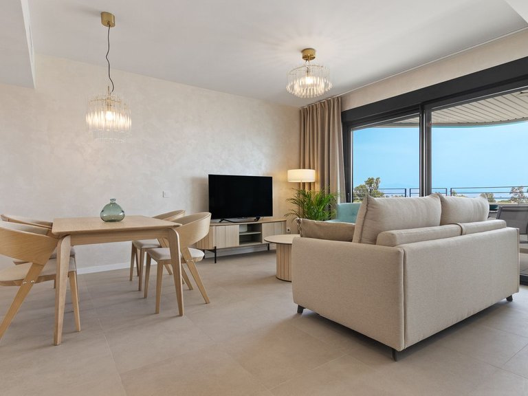 Apartment for Sale in Costa del Sol Torremolinos, Malaga 1