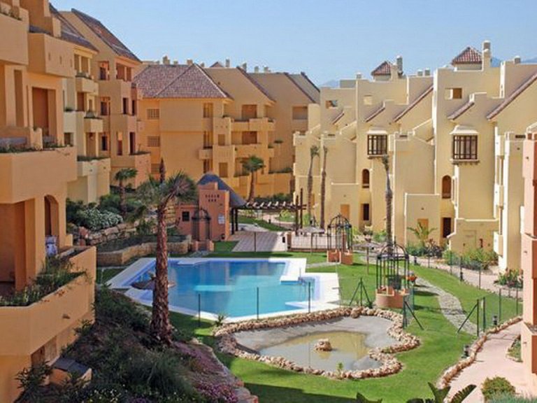 Apartment for Sale in La Duquesa, Malaga 1