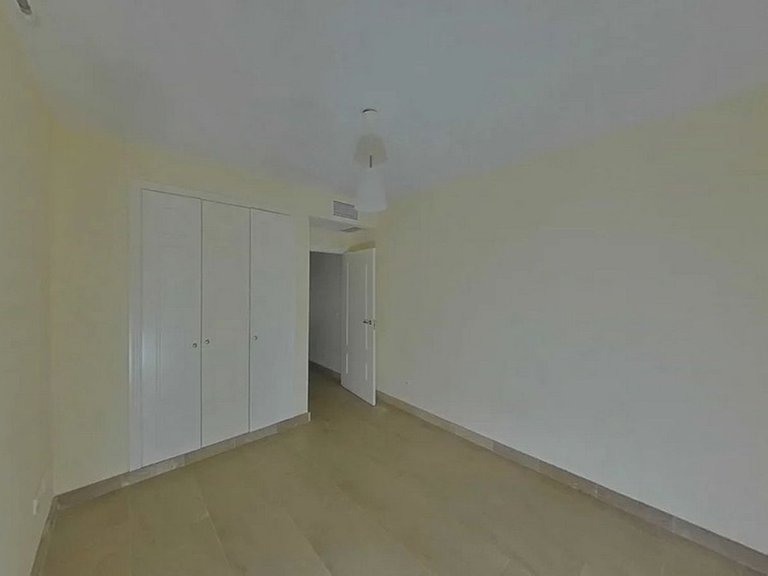 Apartment for Sale in La Duquesa, Malaga 10