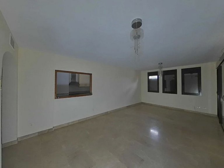 Apartment for Sale in La Duquesa, Malaga 5