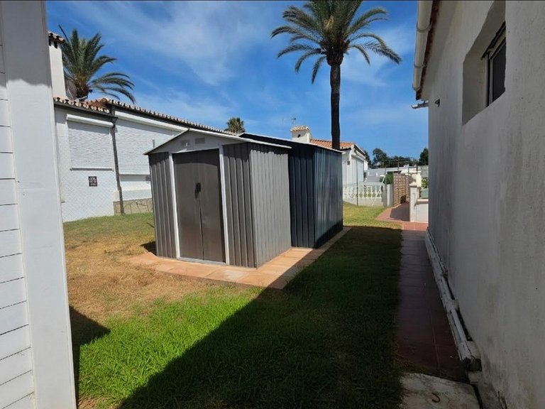 Villa for Sale in El Faro, Malaga 28