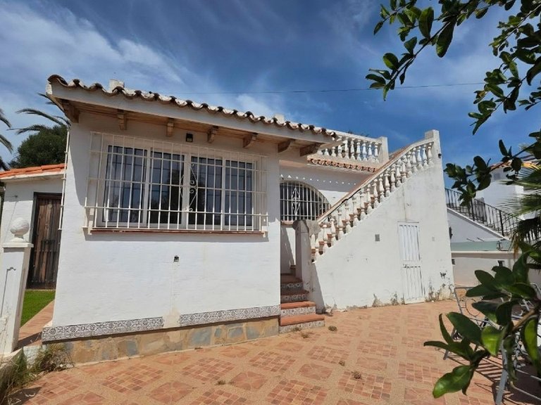 Villa for Sale in El Faro, Malaga 32