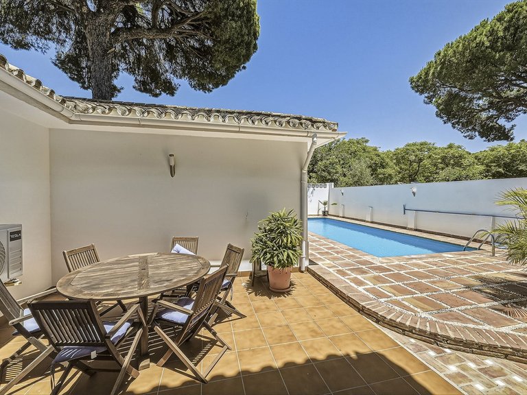 Villa for Sale in El Rosario, Malaga 10