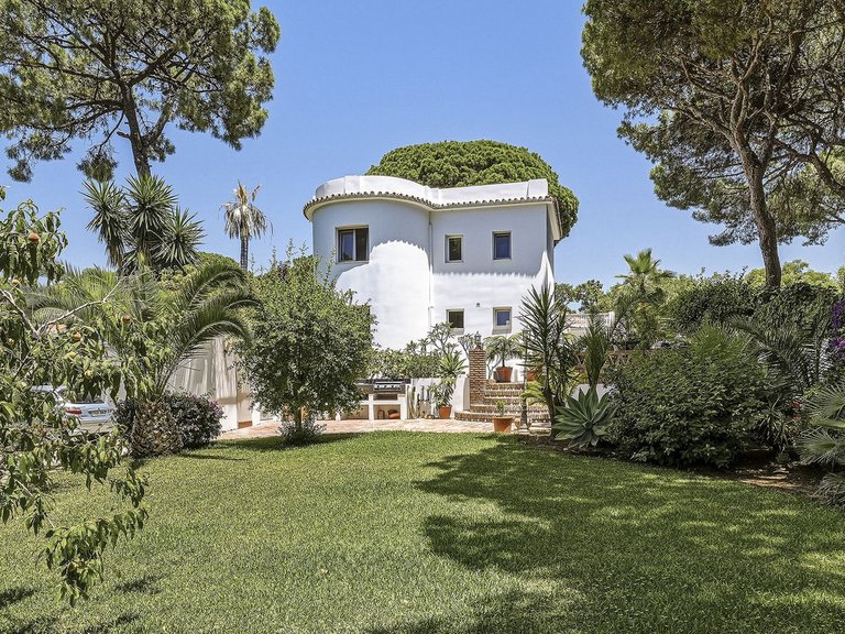 Villa for Sale in El Rosario, Malaga 13