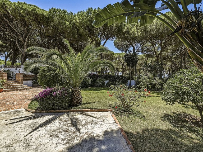 Villa for Sale in El Rosario, Malaga 2