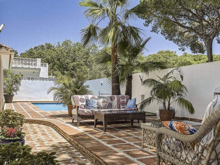 Villa for Sale in El Rosario, Malaga 27