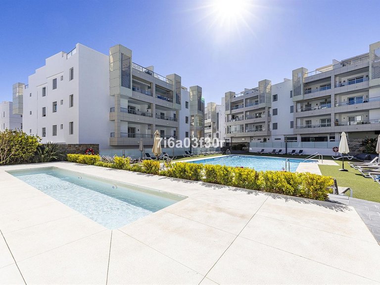 Apartment for Sale in San Pedro De Alcántara, Malaga 1