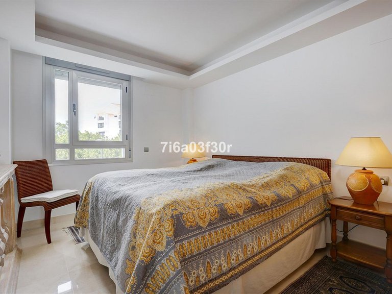 Apartment for Sale in San Pedro De Alcántara, Malaga 10