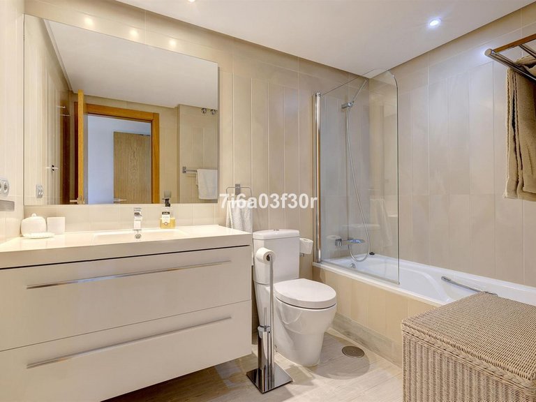 Apartment for Sale in San Pedro De Alcántara, Malaga 13