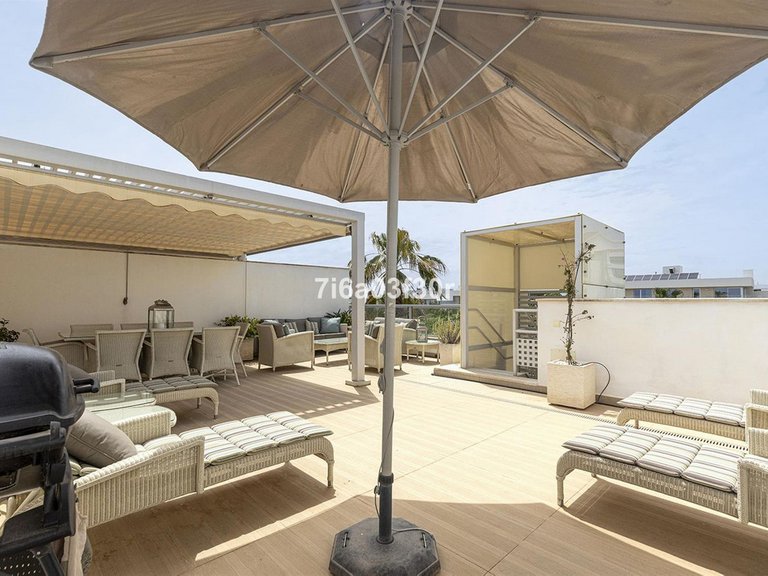 Apartment for Sale in San Pedro De Alcántara, Malaga 16