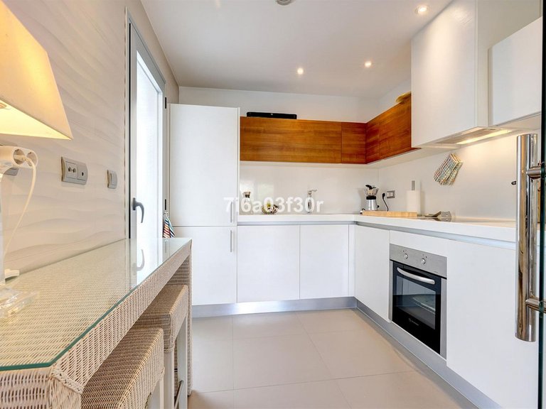 Apartment for Sale in San Pedro De Alcántara, Malaga 9