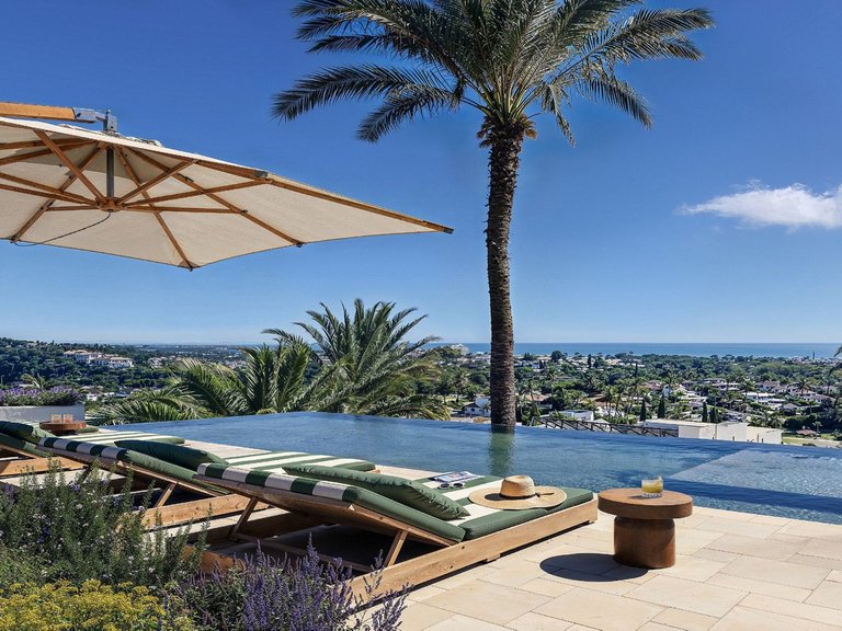 Villa for Sale in Marbella, Malaga 2