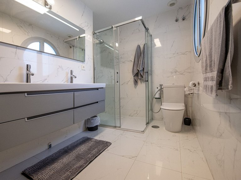 Apartment for Sale in Benalmadena, Malaga 26
