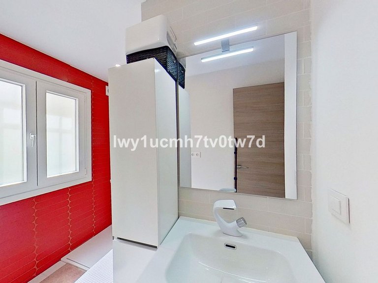 Apartment for Sale in Málaga, Malaga 28