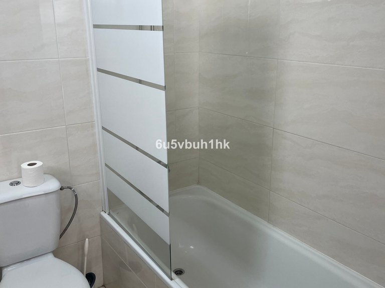 Villa for Sale in Málaga, Malaga 17