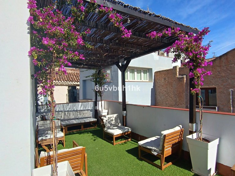 Villa for Sale in Málaga, Malaga 18