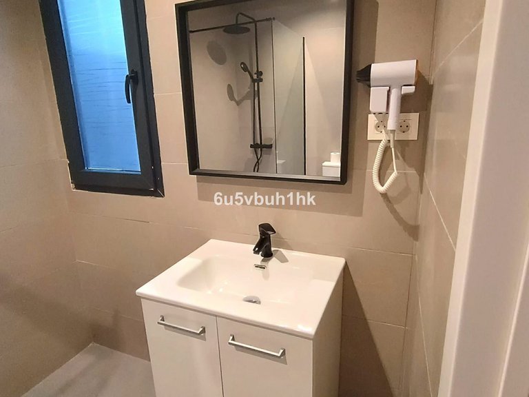 Villa for Sale in Málaga, Malaga 24