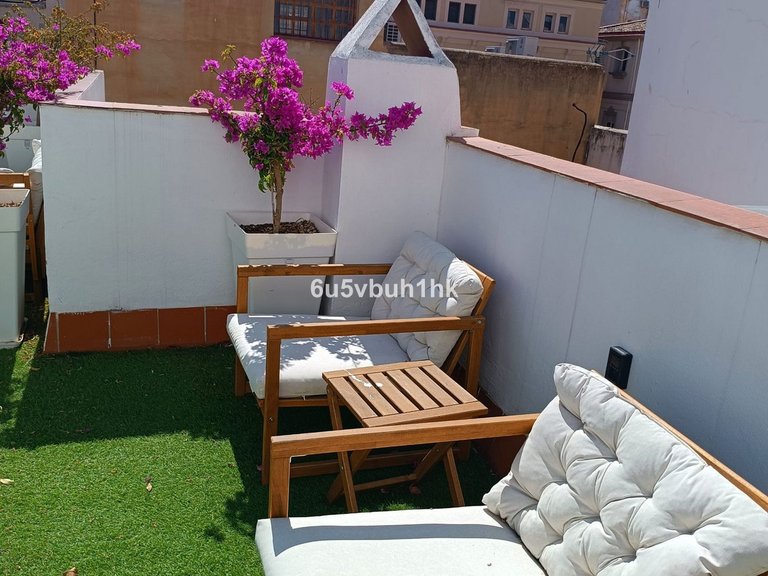 Villa for Sale in Málaga, Malaga 28
