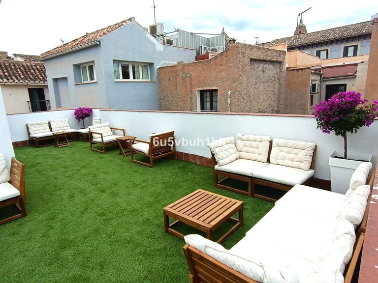Villa for Sale in Málaga, Malaga 3