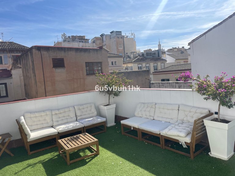 Villa for Sale in Málaga, Malaga 5
