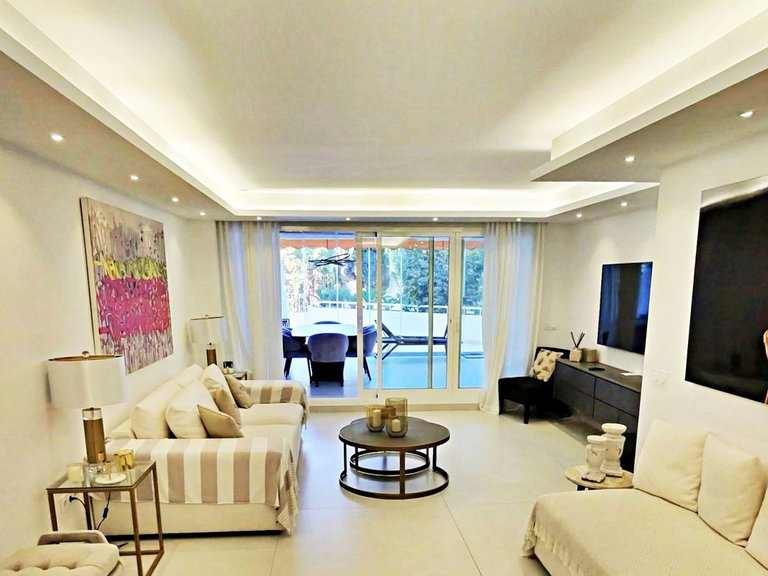 Apartment for Sale in Puerto Banús, Malaga 1