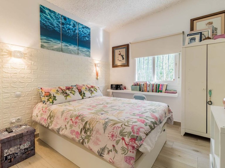 Villa for Sale in Estepona, Malaga 11