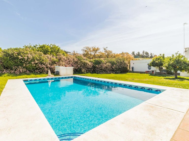 Villa for Sale in Estepona, Malaga 22
