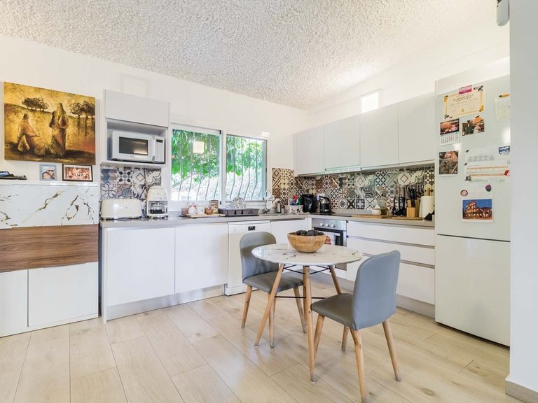 Villa for Sale in Estepona, Malaga 5
