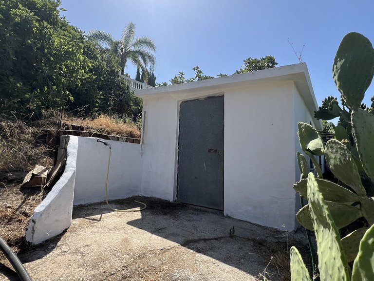 Villa for Sale in Estepona, Malaga 28