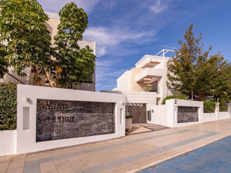 Villa for Sale in San Pedro De Alcántara, Malaga 2