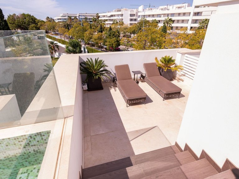 Villa for Sale in San Pedro De Alcántara, Malaga 25