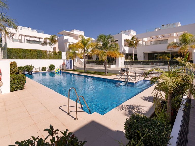 Villa for Sale in San Pedro De Alcántara, Malaga 3