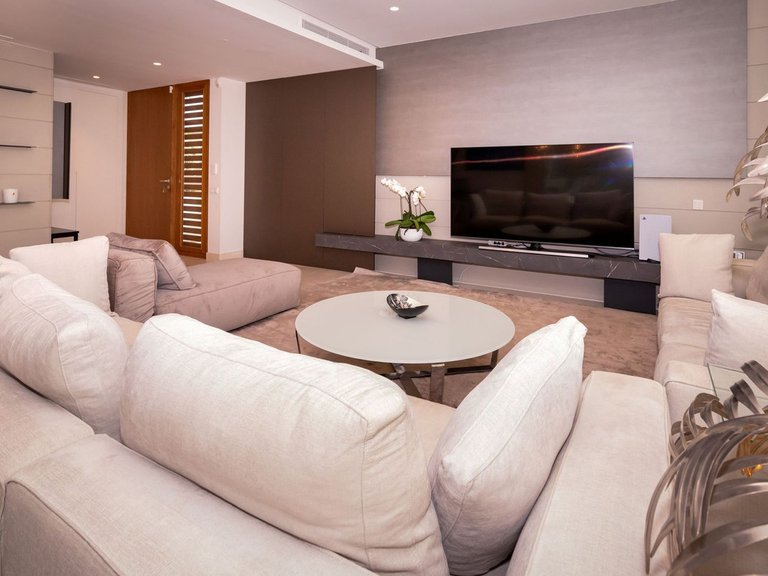 Villa for Sale in San Pedro De Alcántara, Malaga 4