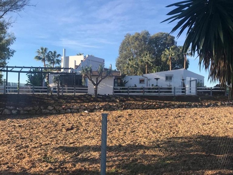 Villa for Sale in Selwo, Malaga 1