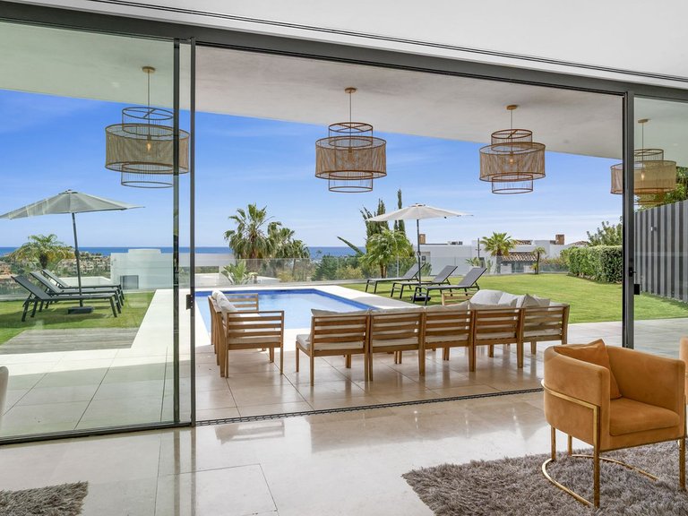 Villa for Sale in Benahavís, Malaga 11