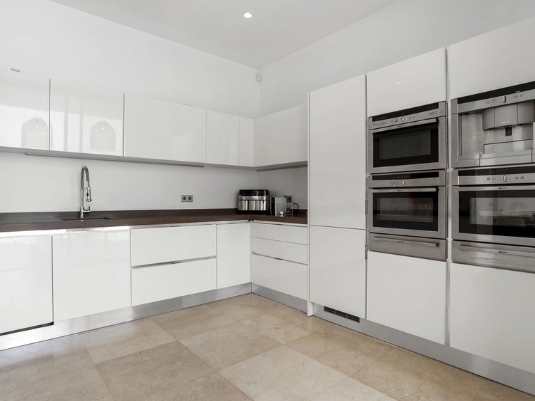 Villa for Sale in Benahavís, Malaga 15