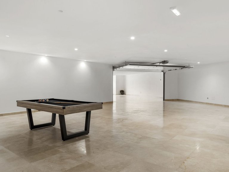 Villa for Sale in Benahavís, Malaga 19