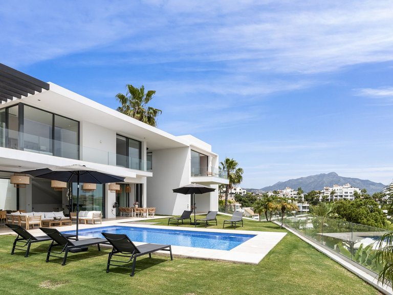 Villa for Sale in Benahavís, Malaga 24