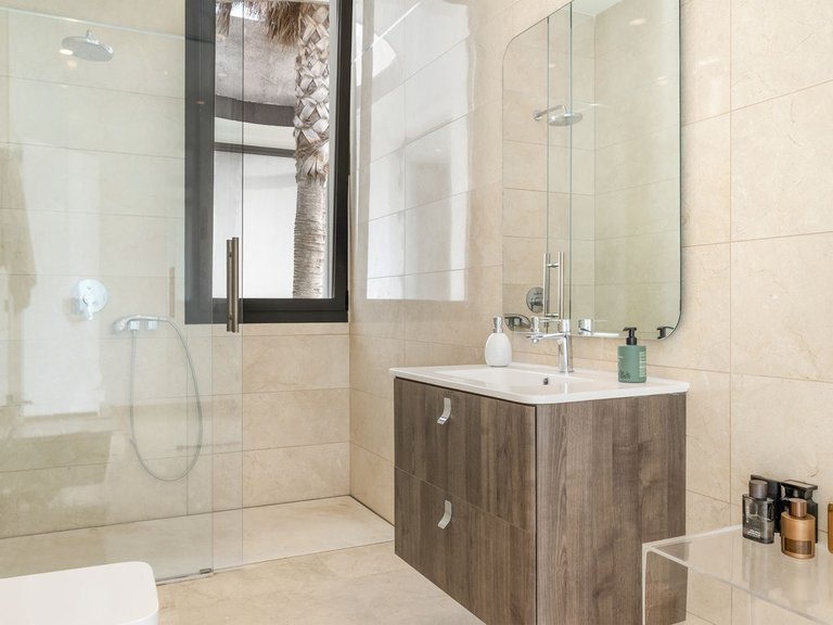 Villa for Sale in Benahavís, Malaga 34