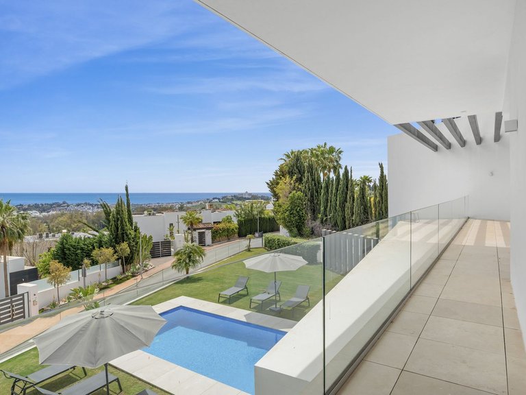 Villa for Sale in Benahavís, Malaga 35