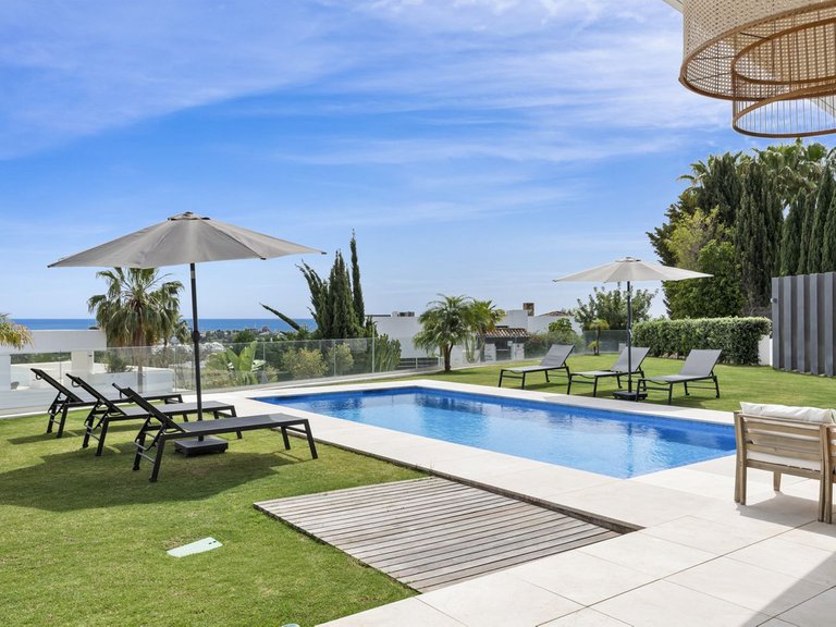 Villa for Sale in Benahavís, Malaga 36