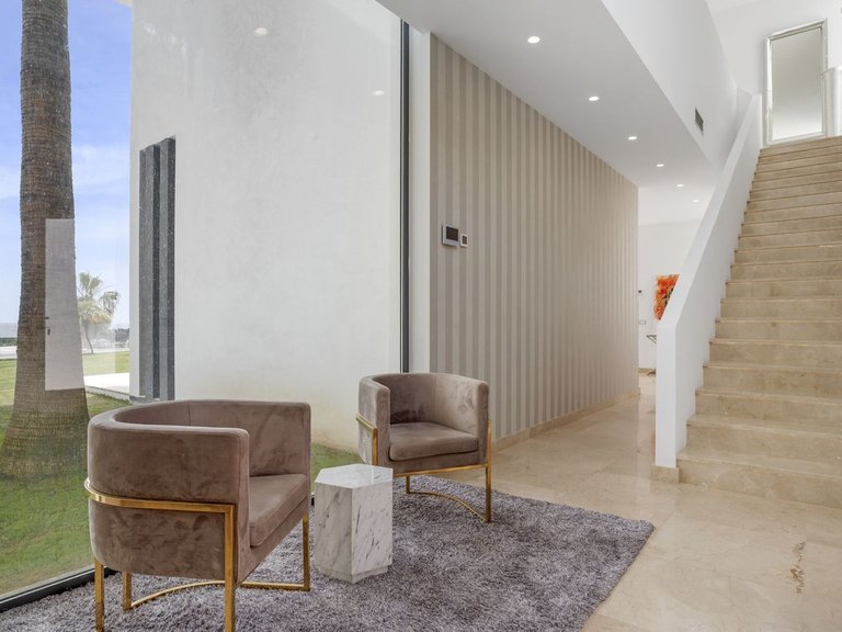 Villa for Sale in Benahavís, Malaga 37
