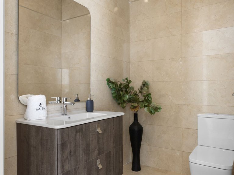 Villa for Sale in Benahavís, Malaga 40