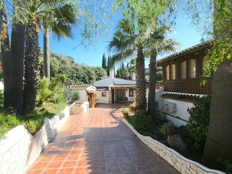 Villa for Sale in Mijas, Malaga 1