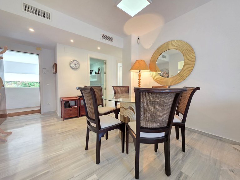 Apartment for Sale in Benahavís, Malaga 11