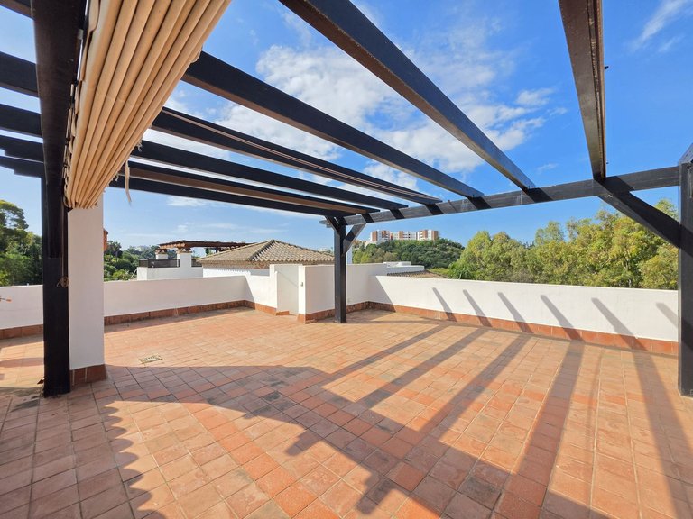 Apartment for Sale in Benahavís, Malaga 37