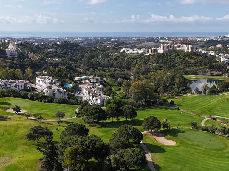 Apartment for Sale in Benahavís, Malaga 41