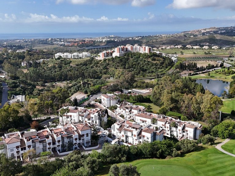 Apartment for Sale in Benahavís, Malaga 43
