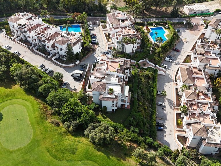 Apartment for Sale in Benahavís, Malaga 44