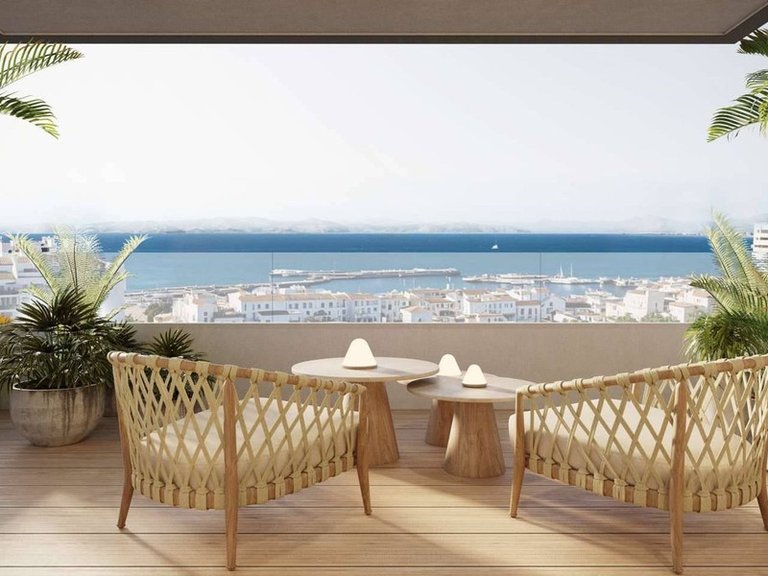 Penthouse for Sale in Estepona, Malaga 1